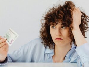 Gastos hormiga: cómo identificarlos y reducirlos con tecnología